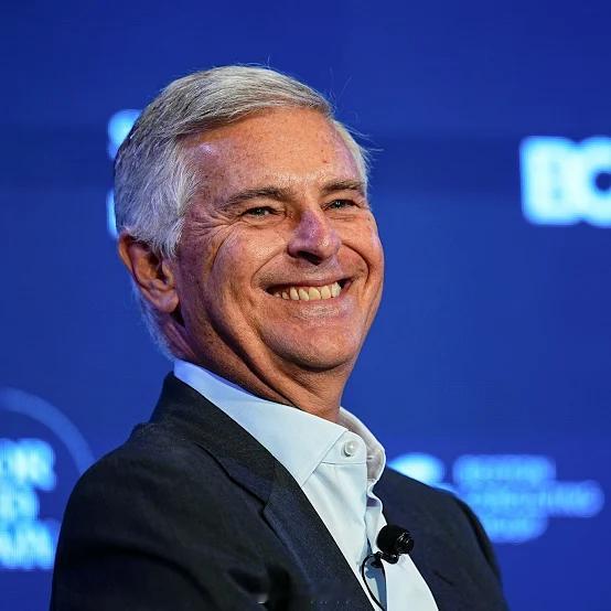 富豪称美国向C型经济转化 事实如此吗 美国经济过去几年常被称为“K型”，意思是富