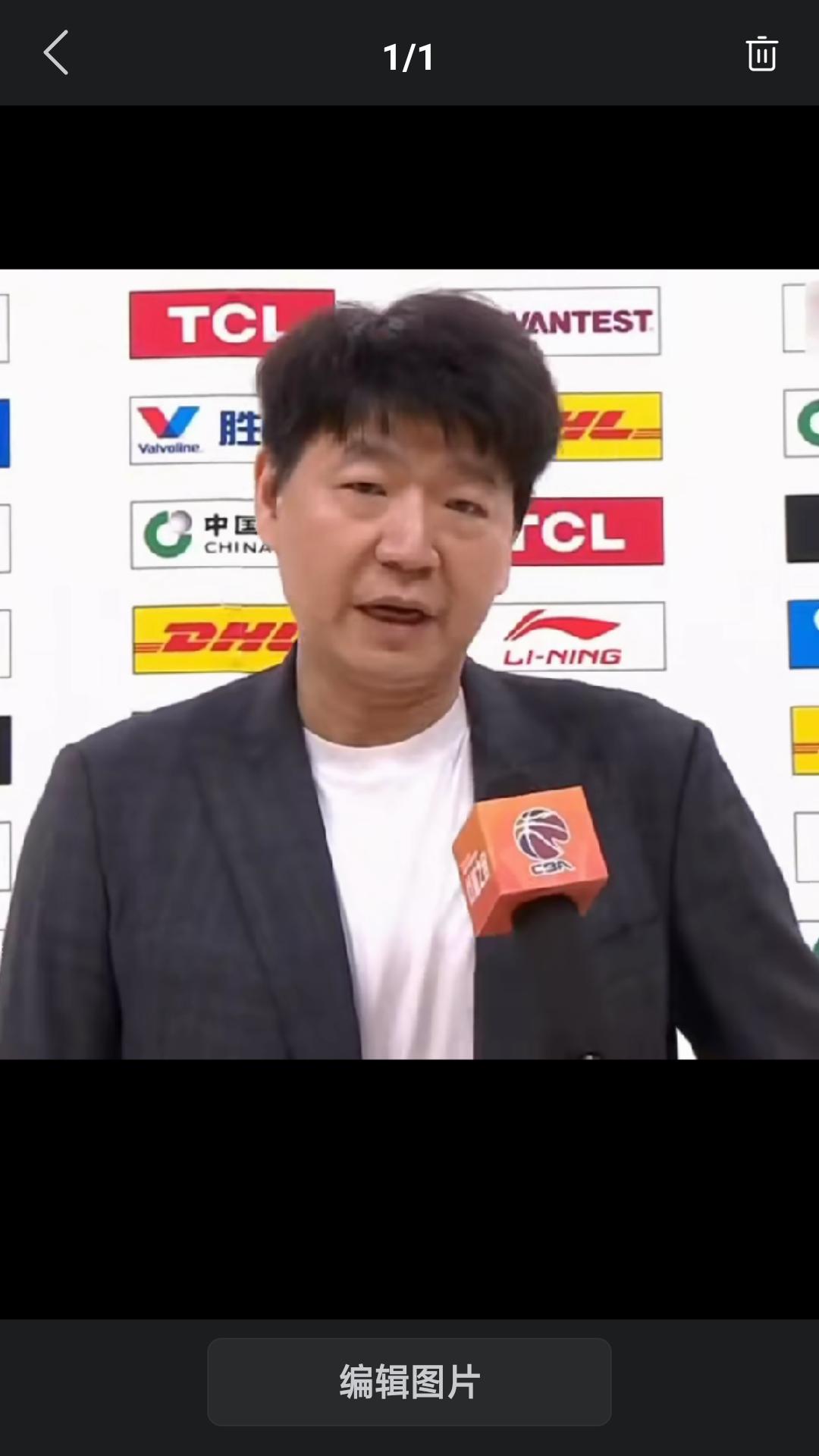 昨晚山东高速客场击败势头强劲的深圳队，终结对手15连胜。战绩排名稳定在积分榜第八