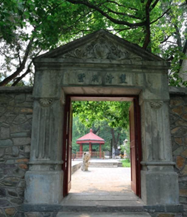 1949年毛泽东在双清别墅因一封电报动怒，要求全体工作人员集体罚站一小时
194