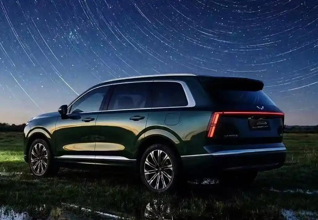 五菱新款插混大型SUV酷似路虎，这设计是真好看👀

作为一款中大型SUV，五菱