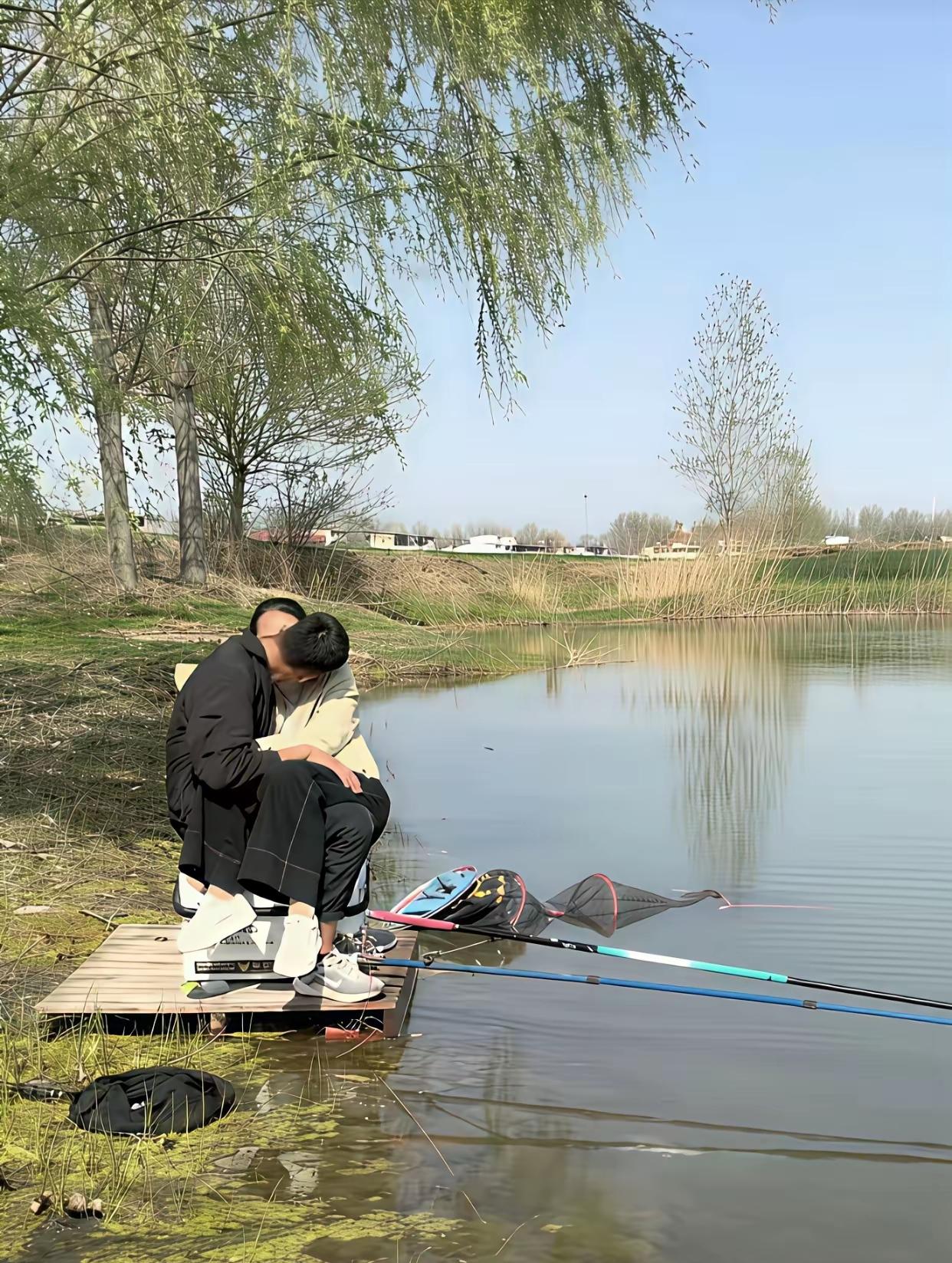 钓鱼是一种多么浪漫的，逍遥的，美好的活动啊！