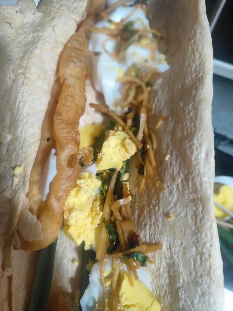 小的时候以为全国都是吃煎饼的，没想到只有我们山东临沂吃煎饼。我很想知道，全国其他