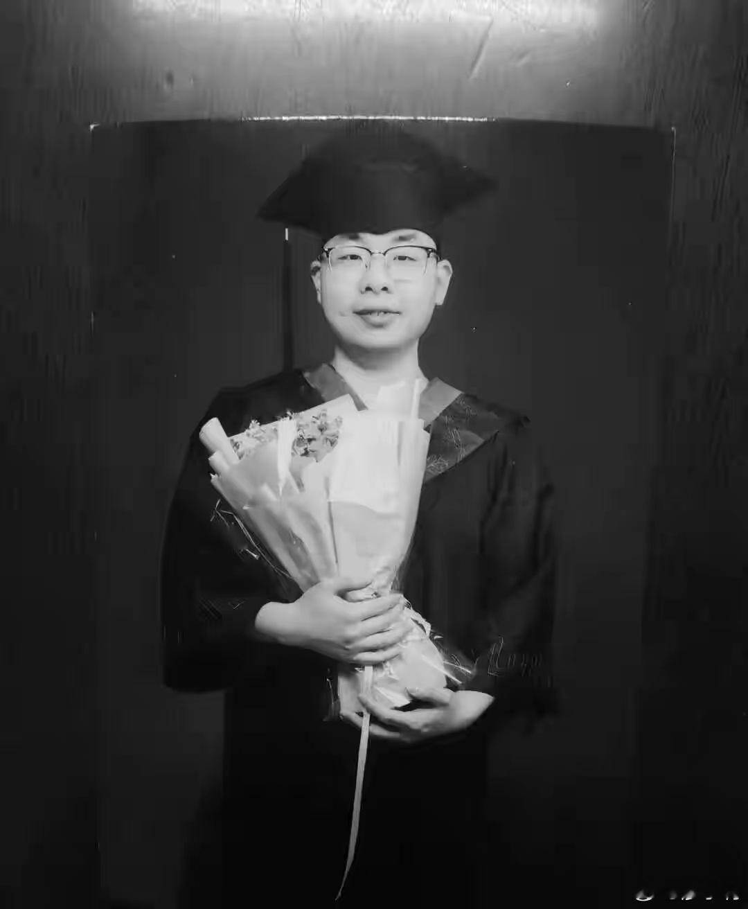 25岁医学生车祸离世捐献器官救助6人 湖南衡阳，年仅25岁的医学毕业生刘国平因车