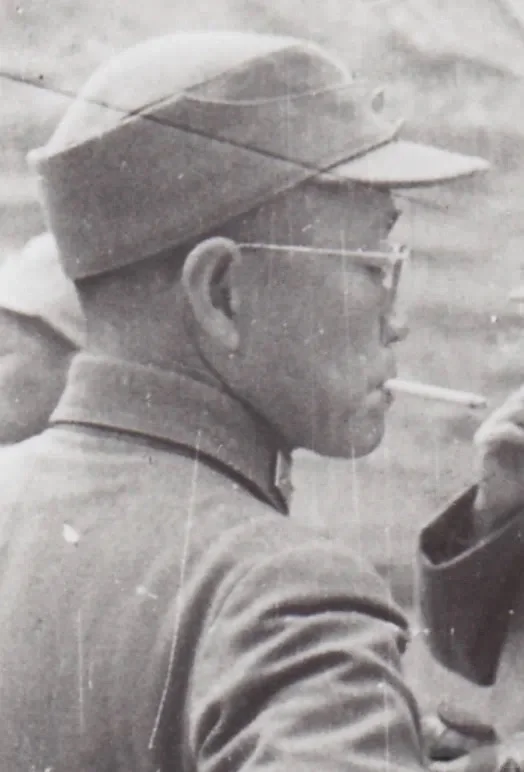 1945年3月，杜聿明和罗伯特·麦克鲁视察广西