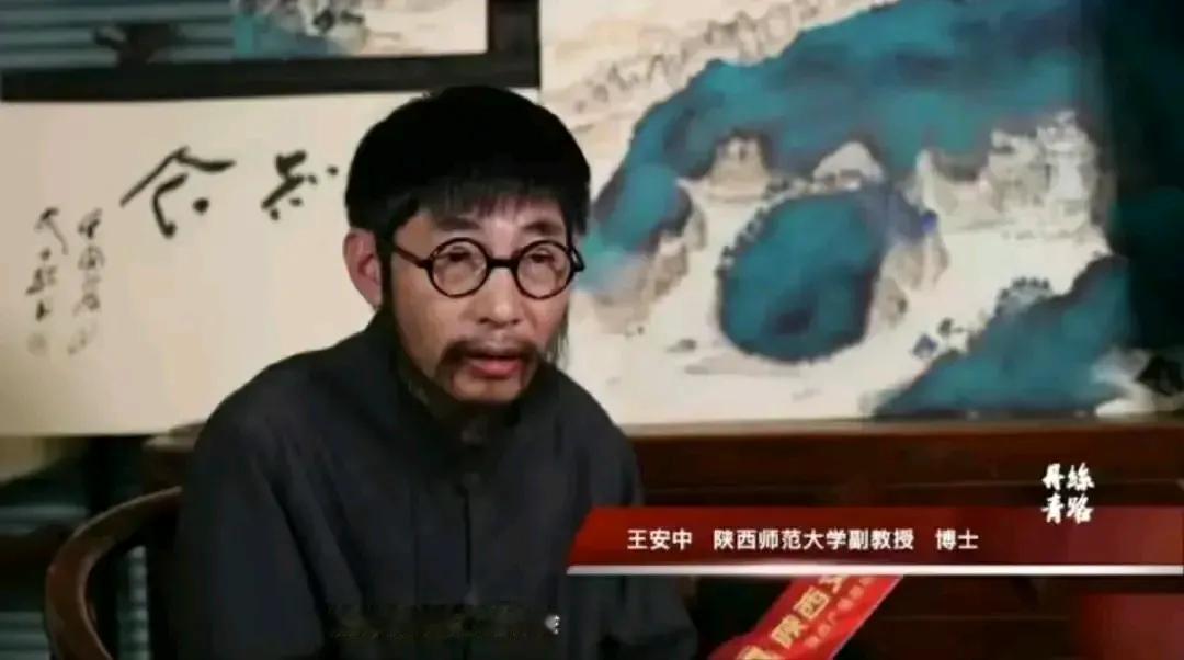 拔出萝卜带出泥！

中国人民大学在读博士生王迪举报博士生导师，文学院副院长王某元