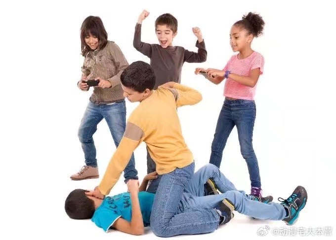 找到了一些不错的动作素材 