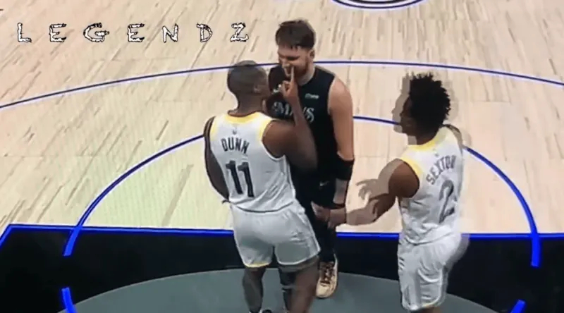 邓恩和东契奇的恩怨更早要追溯到两人分别在爵士、独行侠的时候 