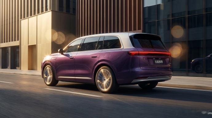 好饭不怕晚  奕境终于要上桌了说是北京车展正式亮相 到时候去展台看看实车怎么样？