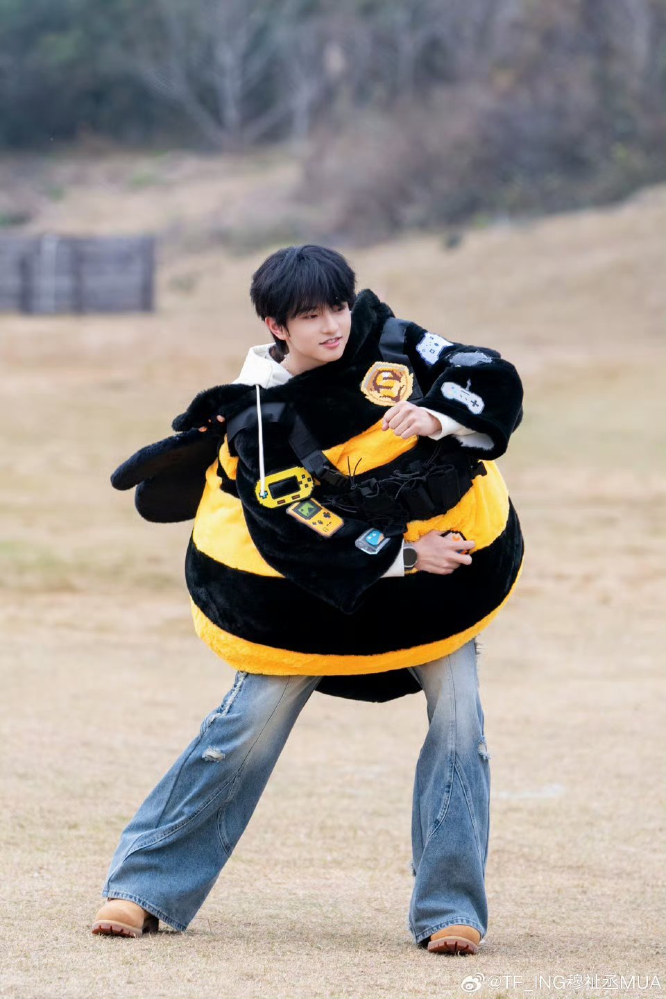 汪铎要带穆祉丞去网吧 汪铎问穆祉丞有没有去过网吧，穆祉丞说没有！汪铎：哥带你去！