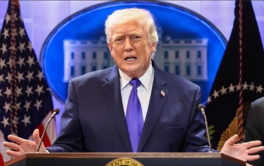 出事了！美加油机坠毁，航母起火，法军遇袭，特朗普开始急了

最近这几天，美国和它