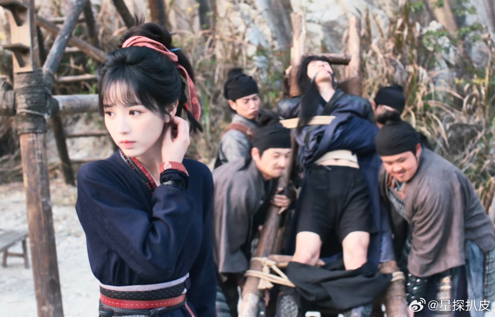 林沐然连底裤都被扒出来了林沐然内裤上缝了名字我就说《逐玉》单更要出事吧，林沐然连