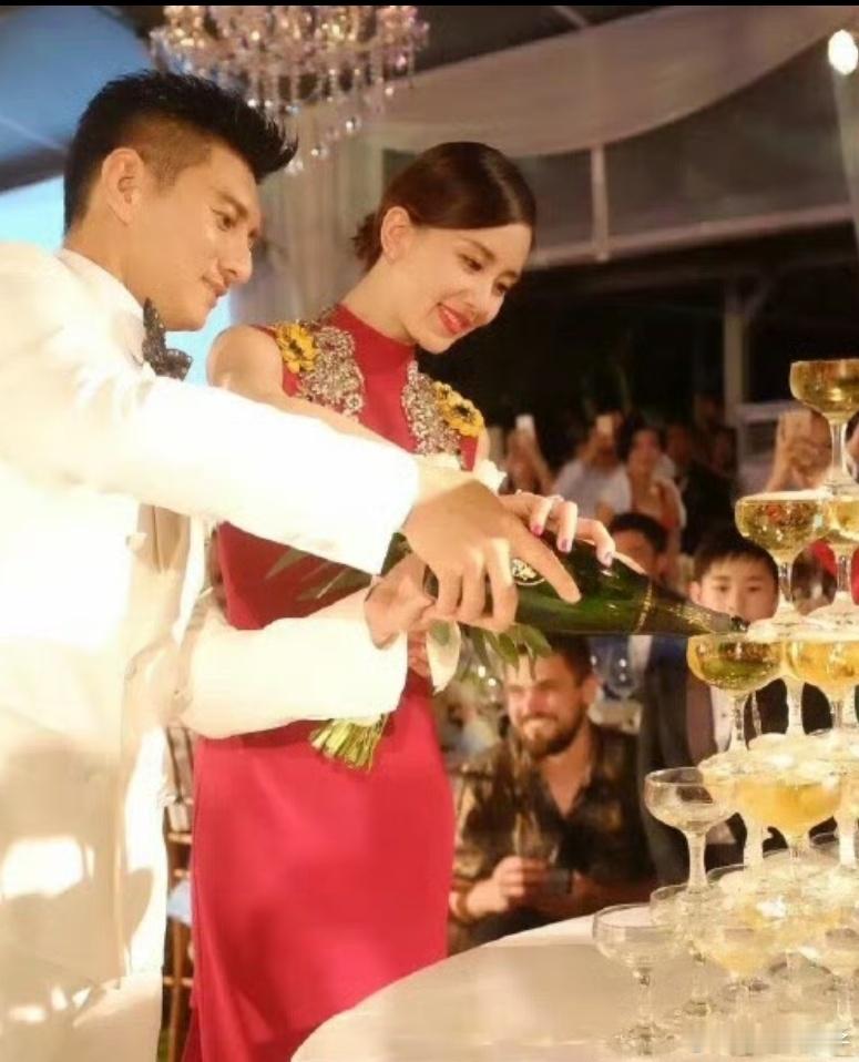吴奇隆刘诗诗结婚十周年 时光荏苒，爱情永恒——吴奇隆刘诗诗结婚十今天是吴奇隆和刘