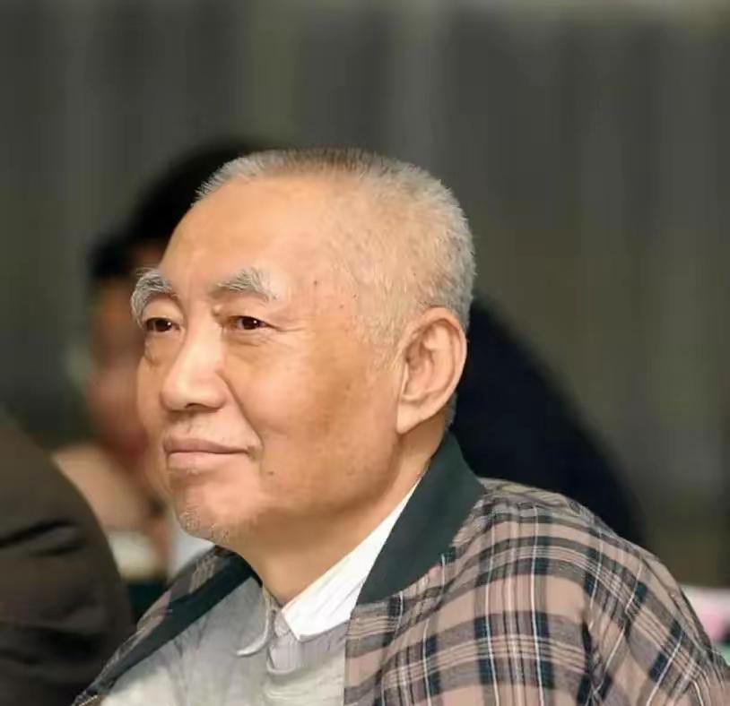 有人曾批评浩然的《艳阳天》，浩然默默回应：“我就是想告诉后人，几千年来，一盘散沙