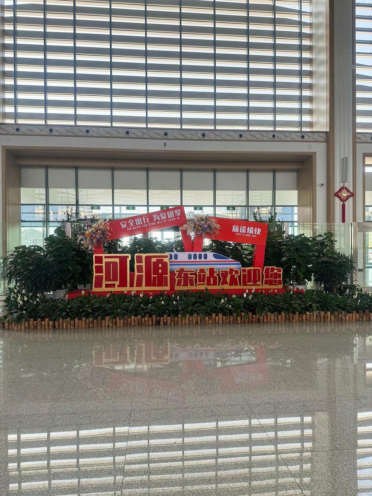 月光所照，皆是故乡；双脚所踏，皆是生活。他乡成故乡，故乡成远方。想家了广东