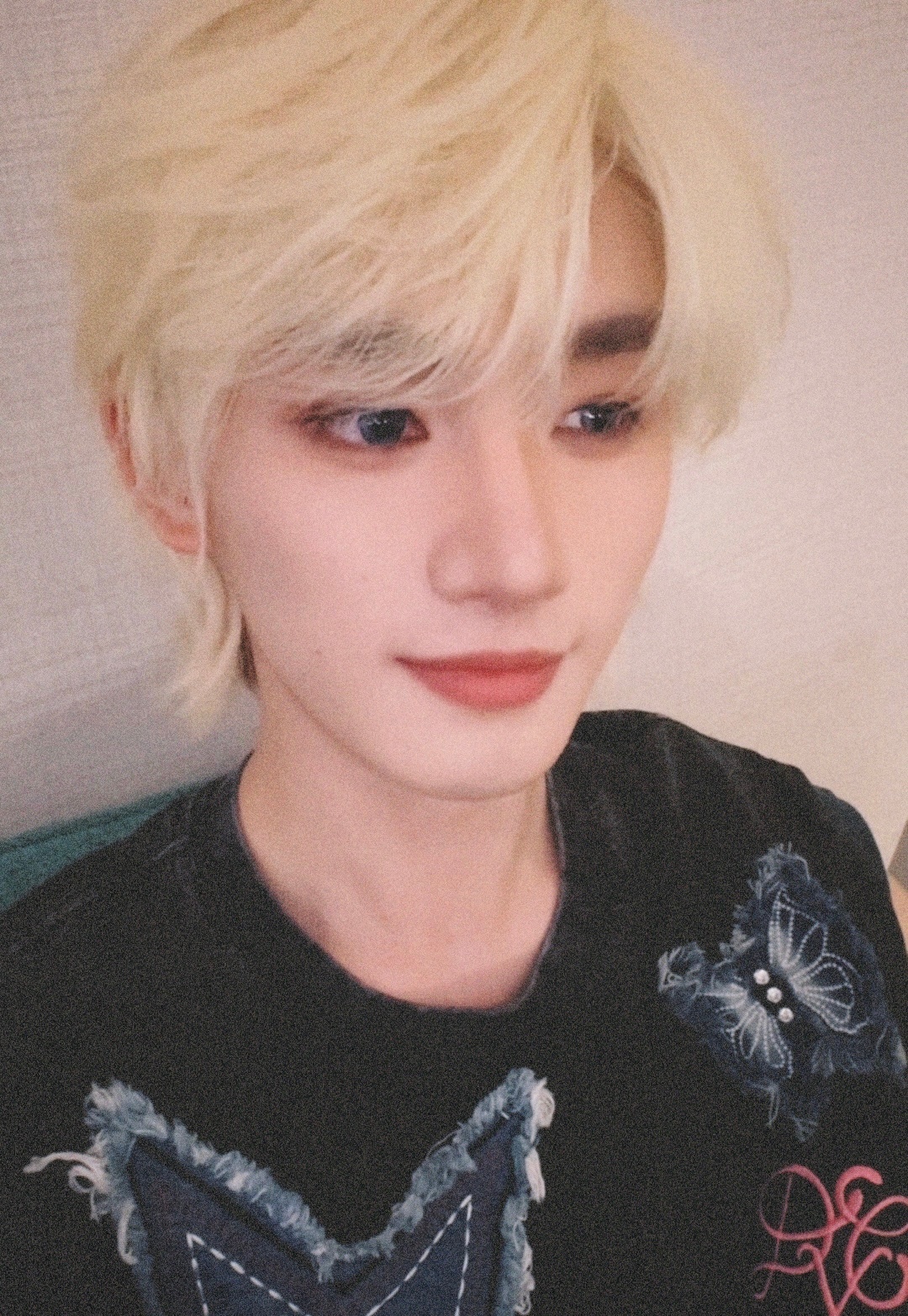 小金毛✨🪄🧸💖丁程鑫周围的雨滴好像星星