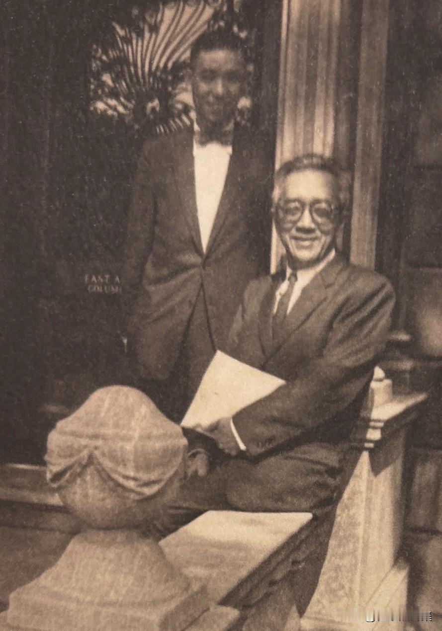 1957年，哥伦比亚大学“中国口述历史学部”（Chinese Oral Hist