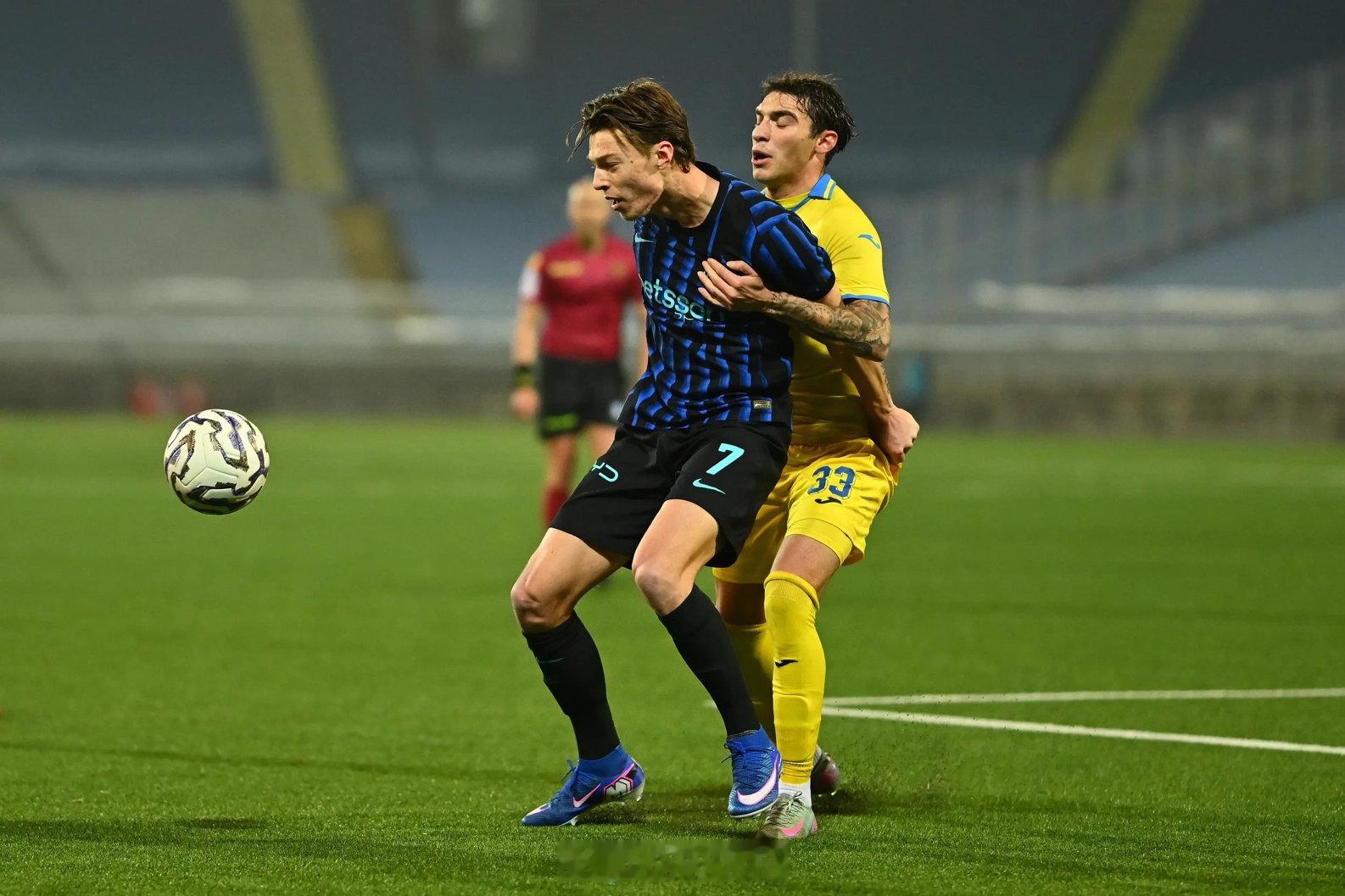 韦基执教的U23梯队意丙第23轮主场1比1佩尔格莱特塞，钦奎格拉诺扳平比分。。阵