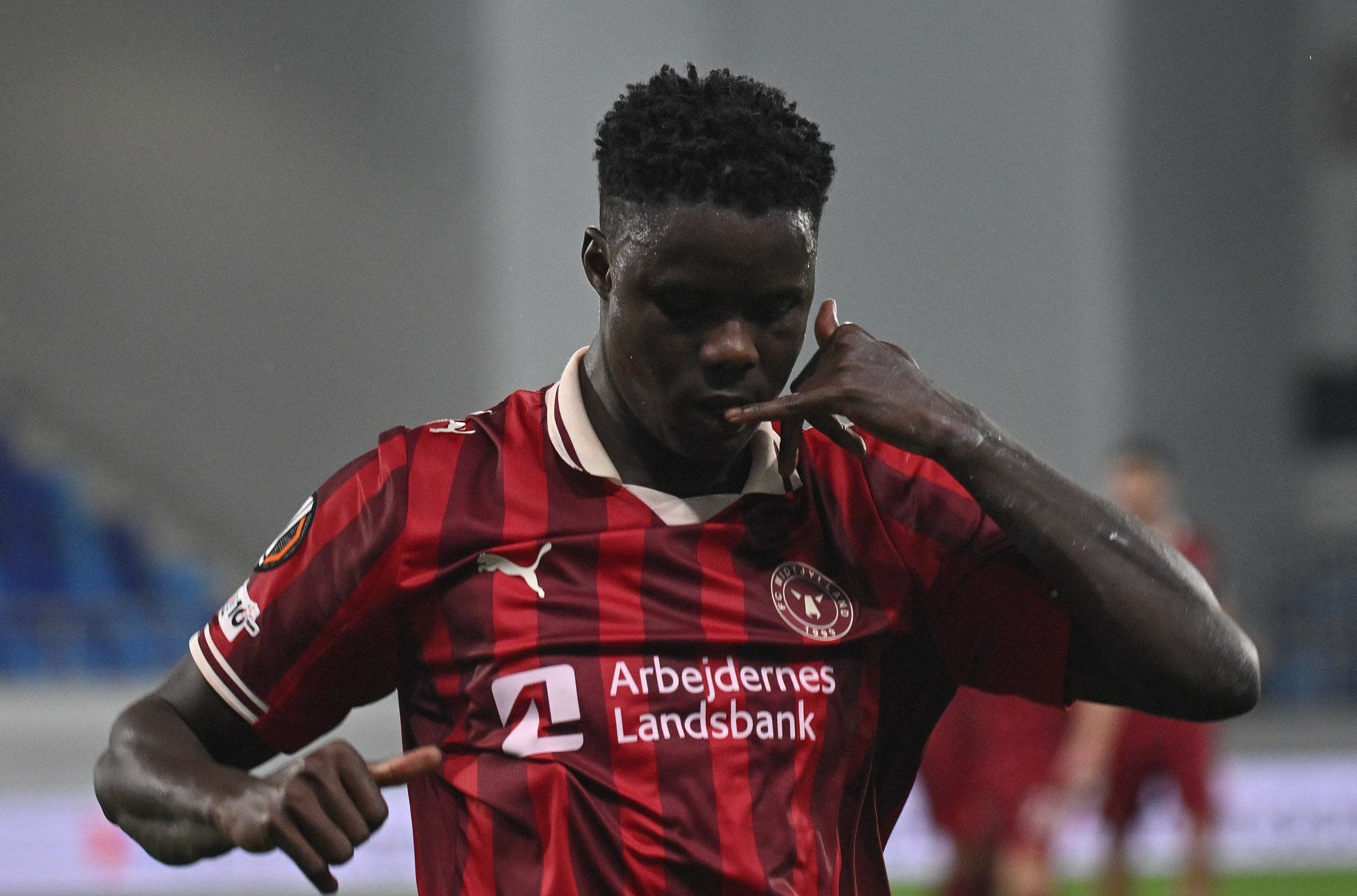 拜仁慕尼黑正密切关注前锋市场，因为目前的趋势是杰克逊不太可能被永久签下。俱乐部仍