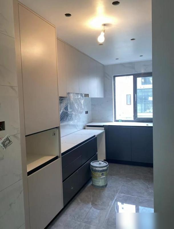 装修踩坑真的能气到半夜坐起来骂！最近刷到好多厨房“网红设计”，看着好看实则全是雷