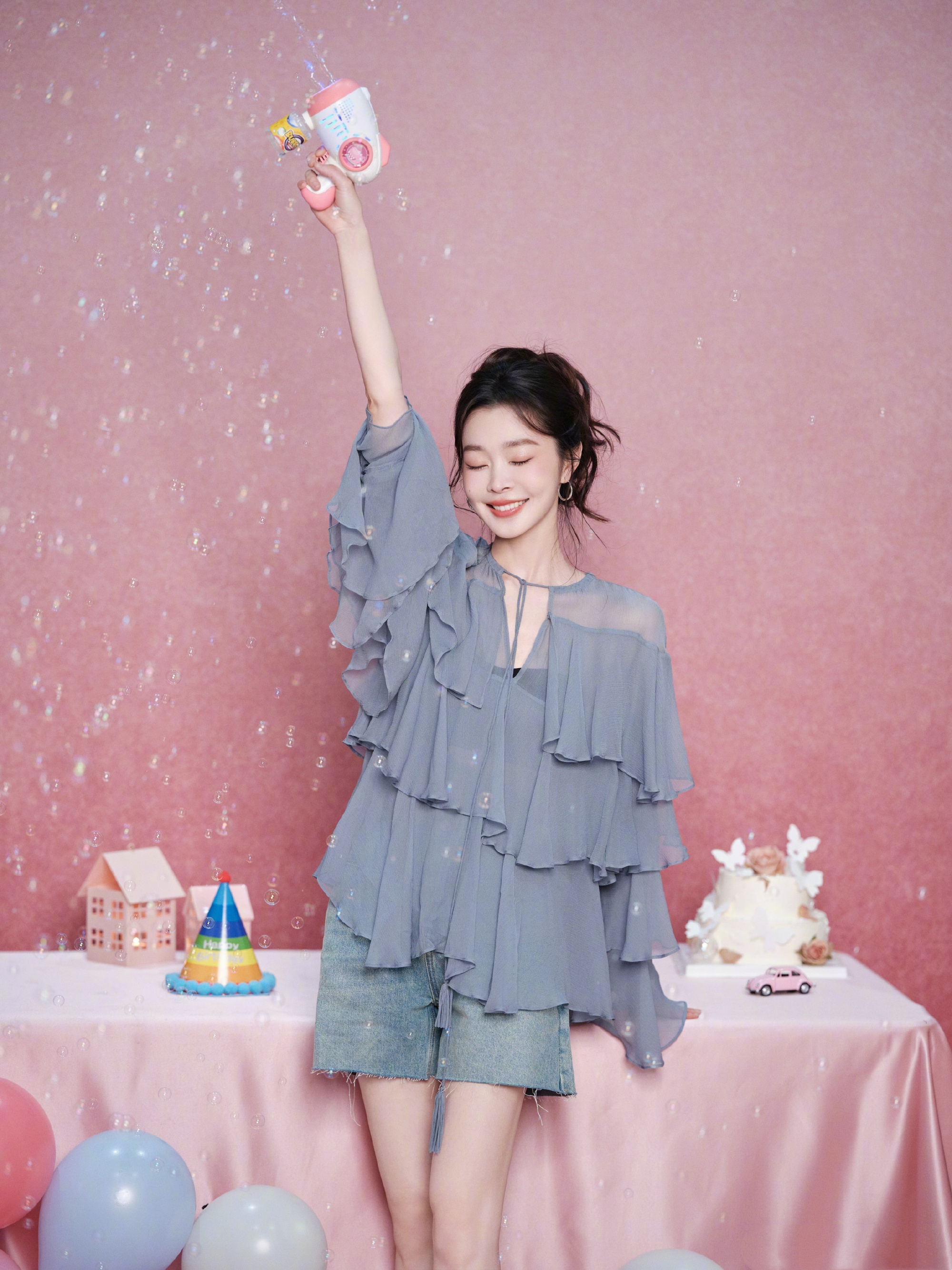 宋轶，生日大片，好青春的少女感。宋轶