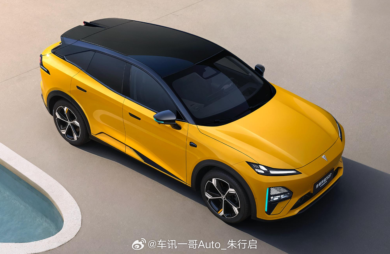 深蓝S07华为乾崑激光版亮相，新车将具备城区领航辅助NCA等功能，从外观来看，新