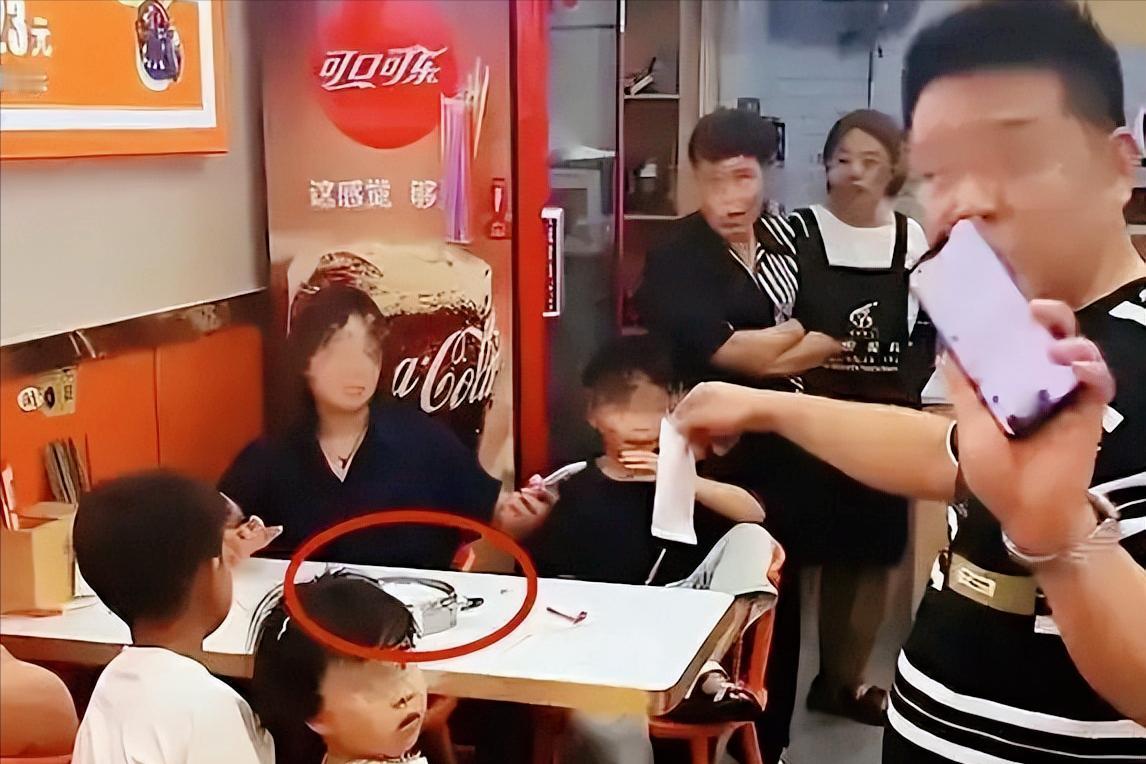 便宜占过头了，就是贪婪！

本以为郑州餐馆的续面已经结尾了，没想到涉事的女乘客还