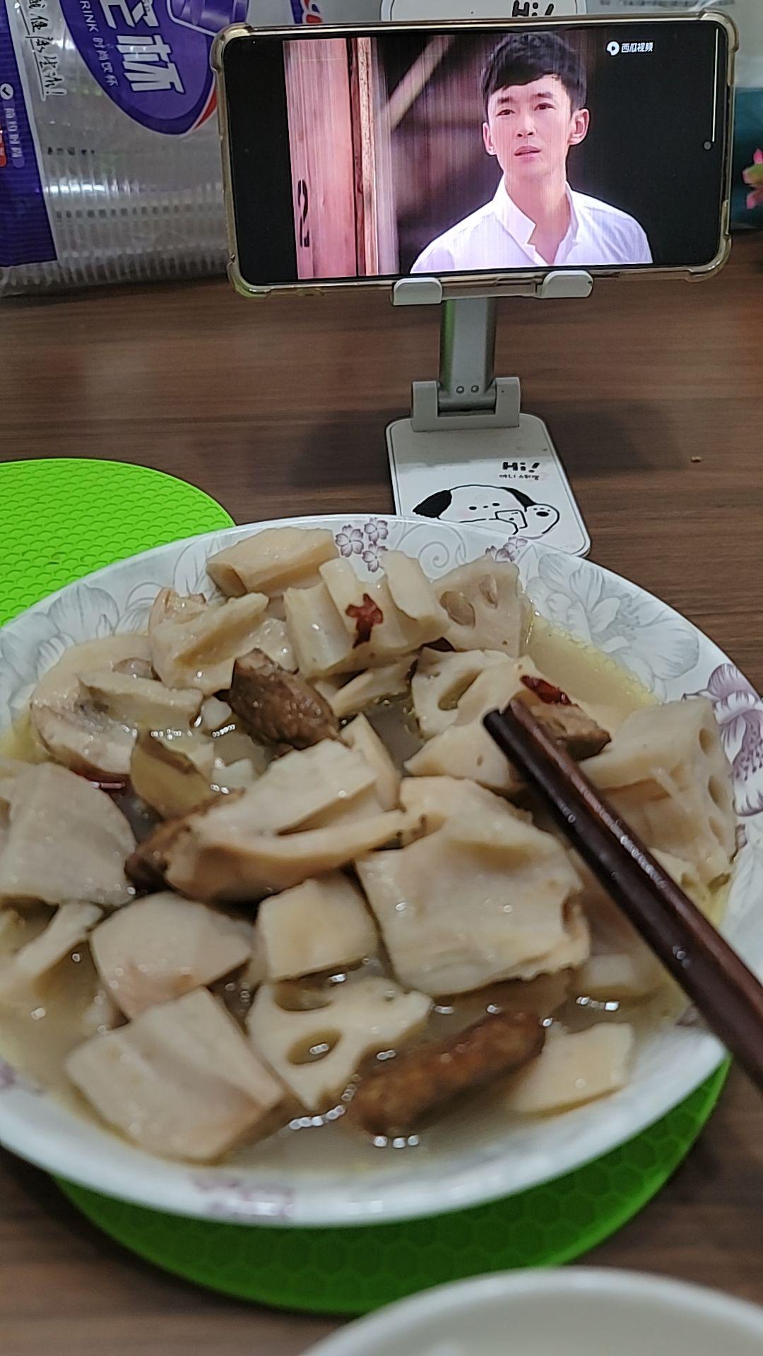 单身的我，简简单单又一餐。#自己的原创作品 #记录真实生活 #一个人的晚餐就这么