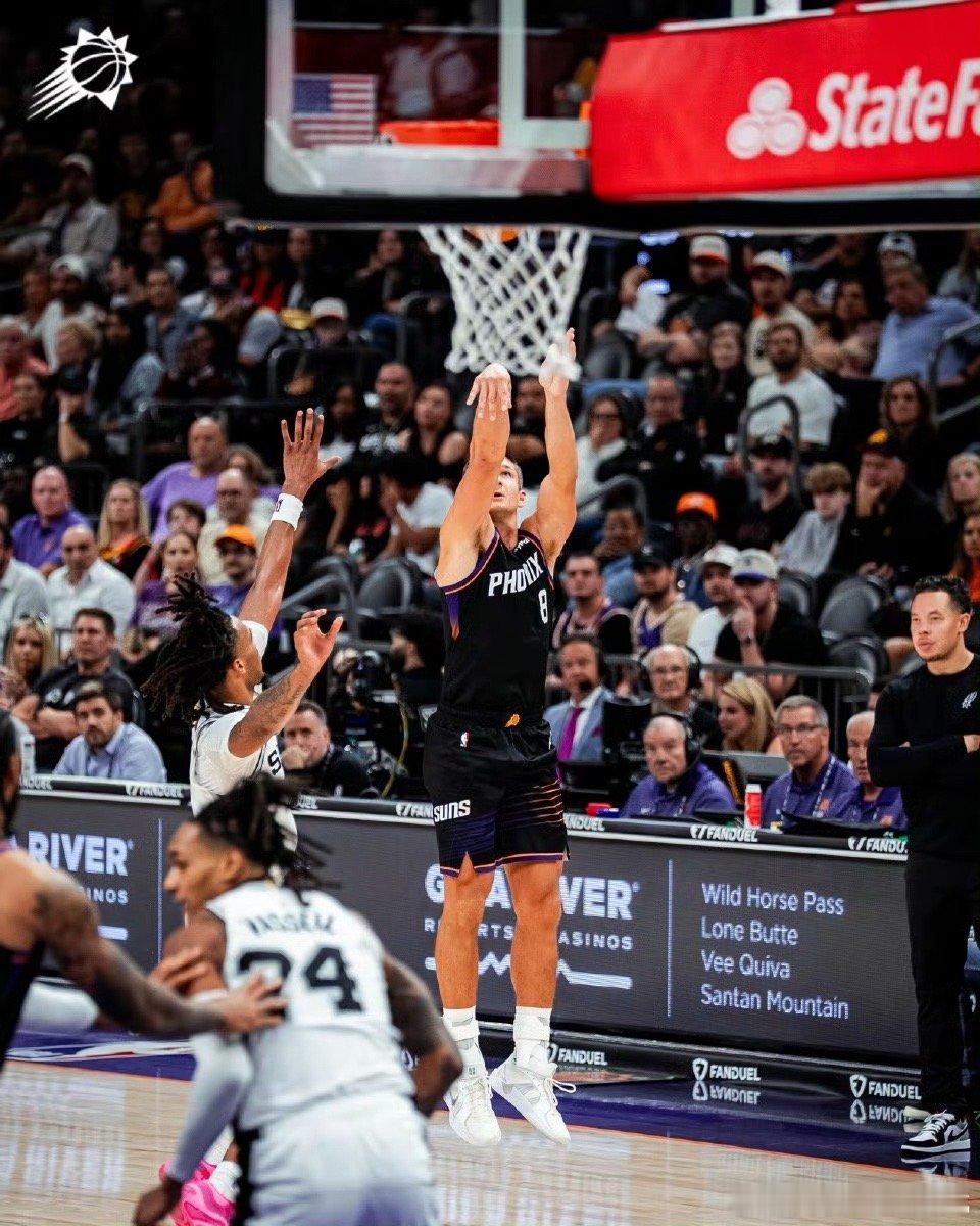 马刺vs太阳太阳的三分给马刺投麻了[无聊]终止了马刺的五连胜[二哈] ​​​