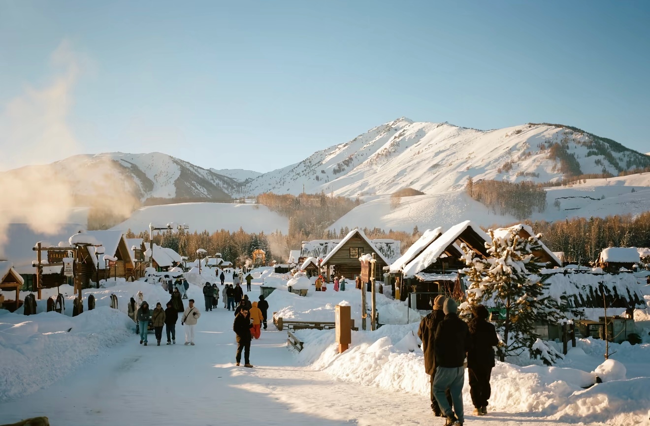 看到其它博主发，这是我印象中里的阿勒泰，大概就是这样的，我之前说去错了时间，真得