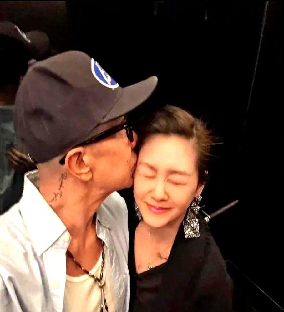 没人能想到，大S遗产事件的最终赢家，是两个孩子。
 
具俊晔1月底已经做完公证，