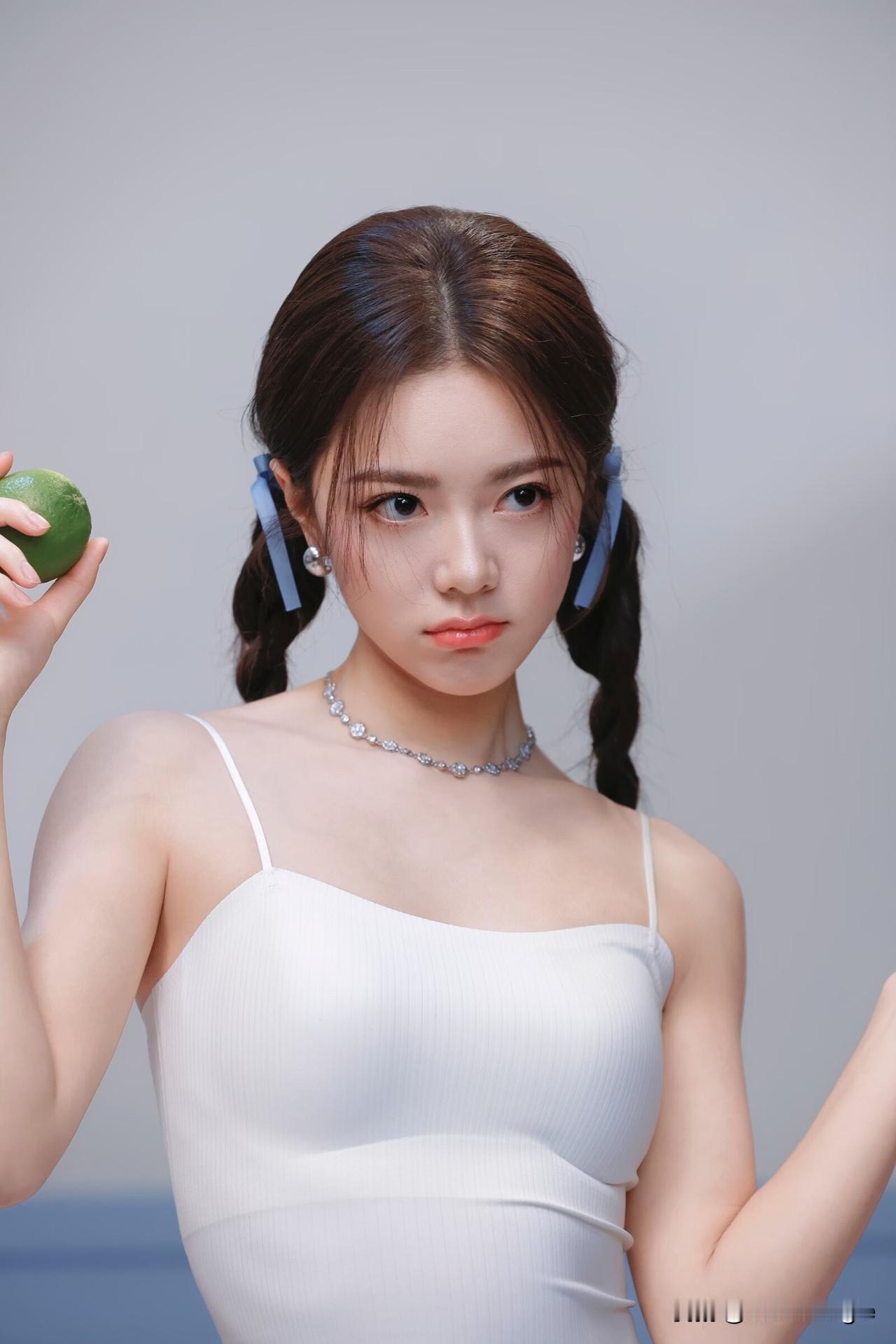 清新少女风穿搭，浅蓝色调甜美可爱！