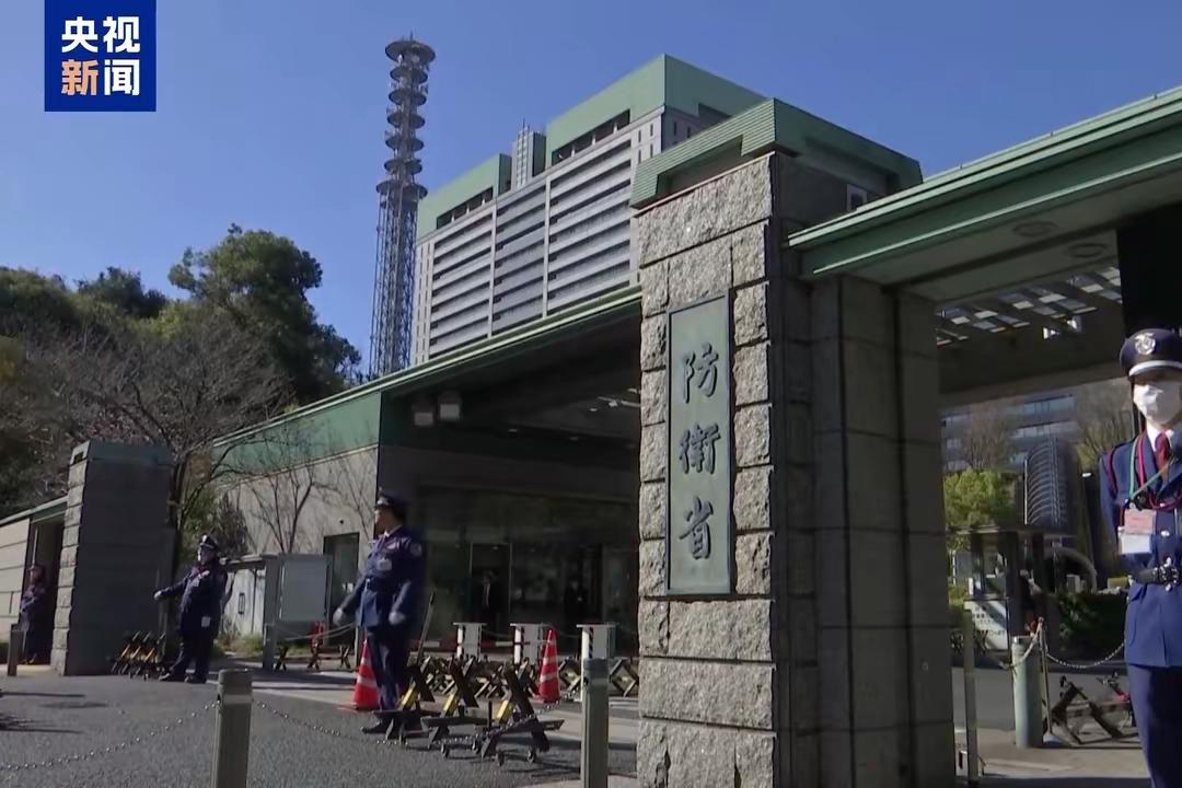 壮胆靠编数据？日本称中国仅有8架歼‑35，解放军一句话直接打脸！
       