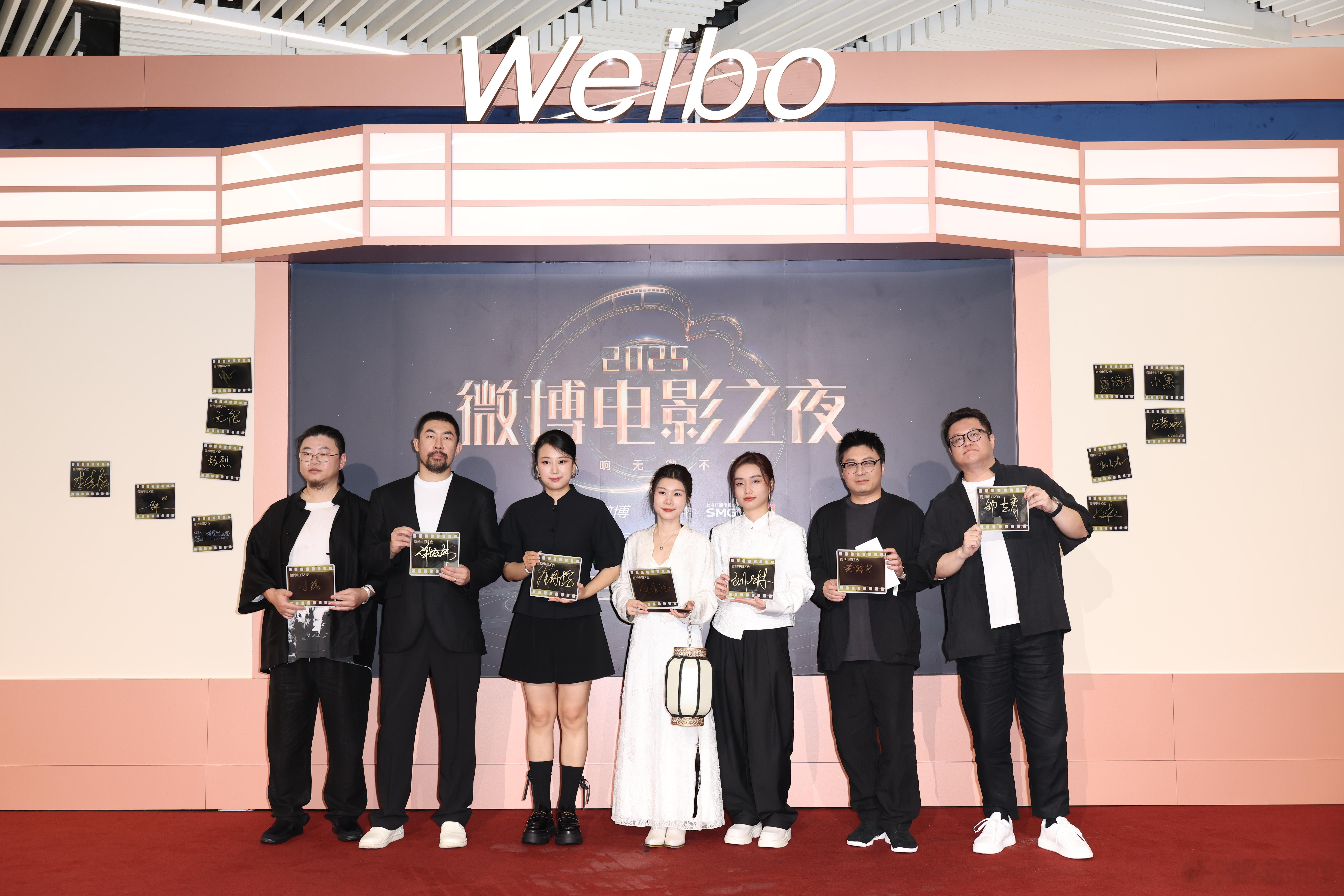 谁把蒲松龄的灯给提上来了聊斋剧组就这样水灵灵的把蒲松龄的灯提上来了哈哈哈哈，那灯