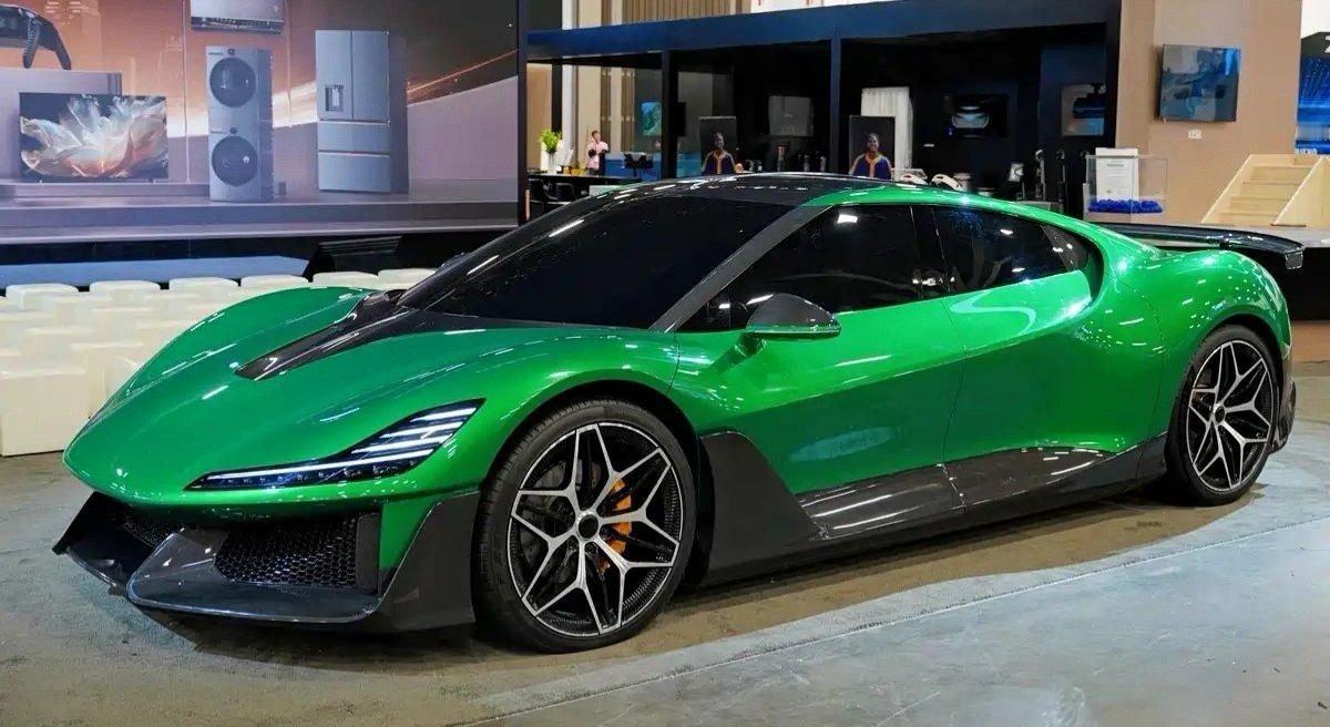 在CES2026上，追觅Nebula NEXT 01纯电超跑在CES国际消费电子