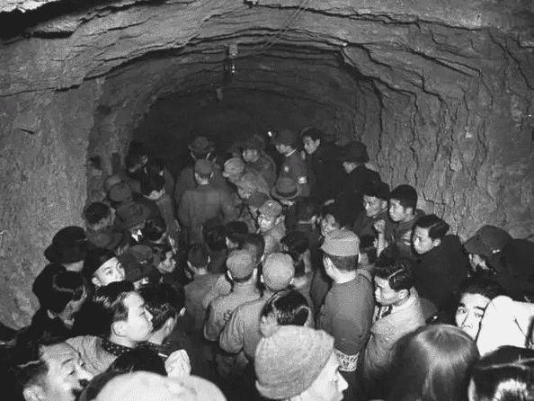 1941年6月5日夜晚，重庆上空再次响起刺耳的防空警报。对于当时的重庆市民而言，