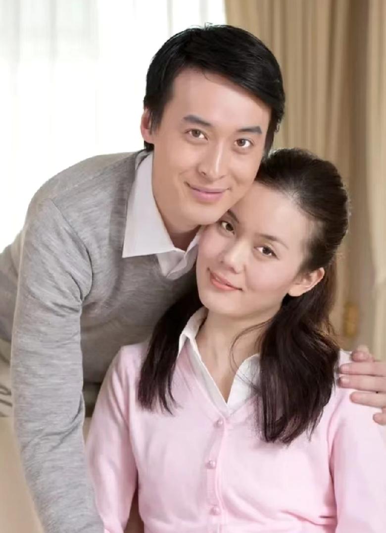 70分幸福刷屏了，谁在偷偷打分？标准真能套进我的生活吗？

最近朋友圈、小红书、