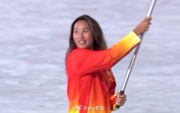 郑钦文全运会 真帅郑钦文是湖北代表团旗手 ​​​