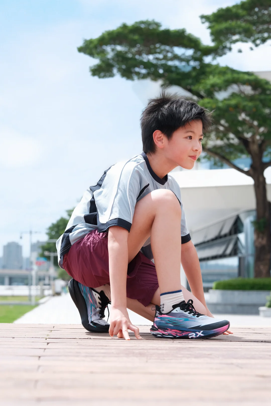 追风少年｜靠这双可拆卸碳板跑鞋称霸操场