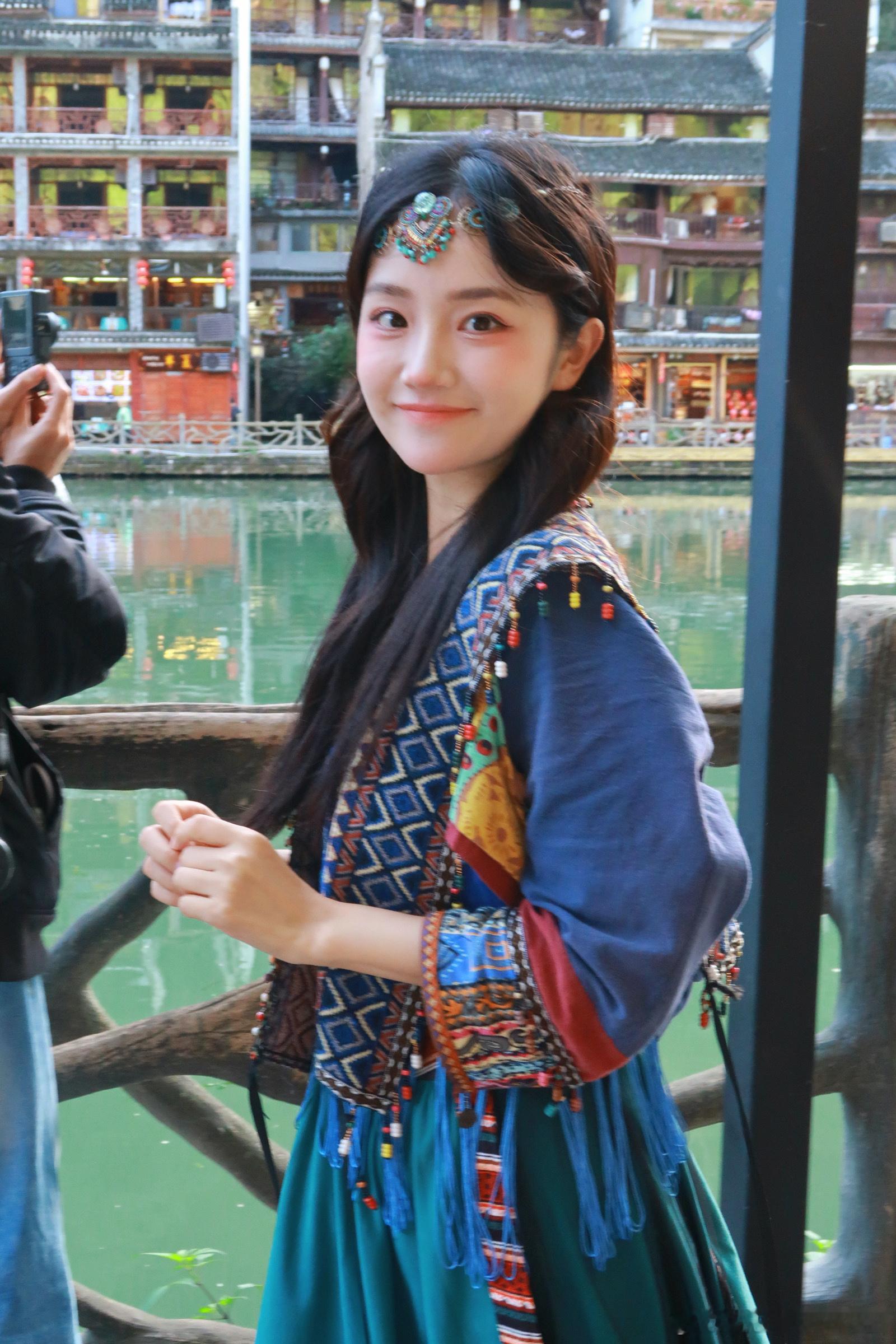 还没学会下蛊❛‿˂ 