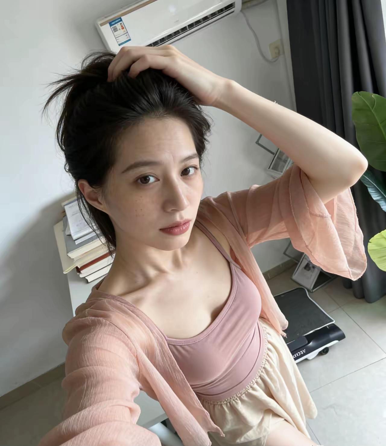 女孩子怎么穿搭既时尚又好看?