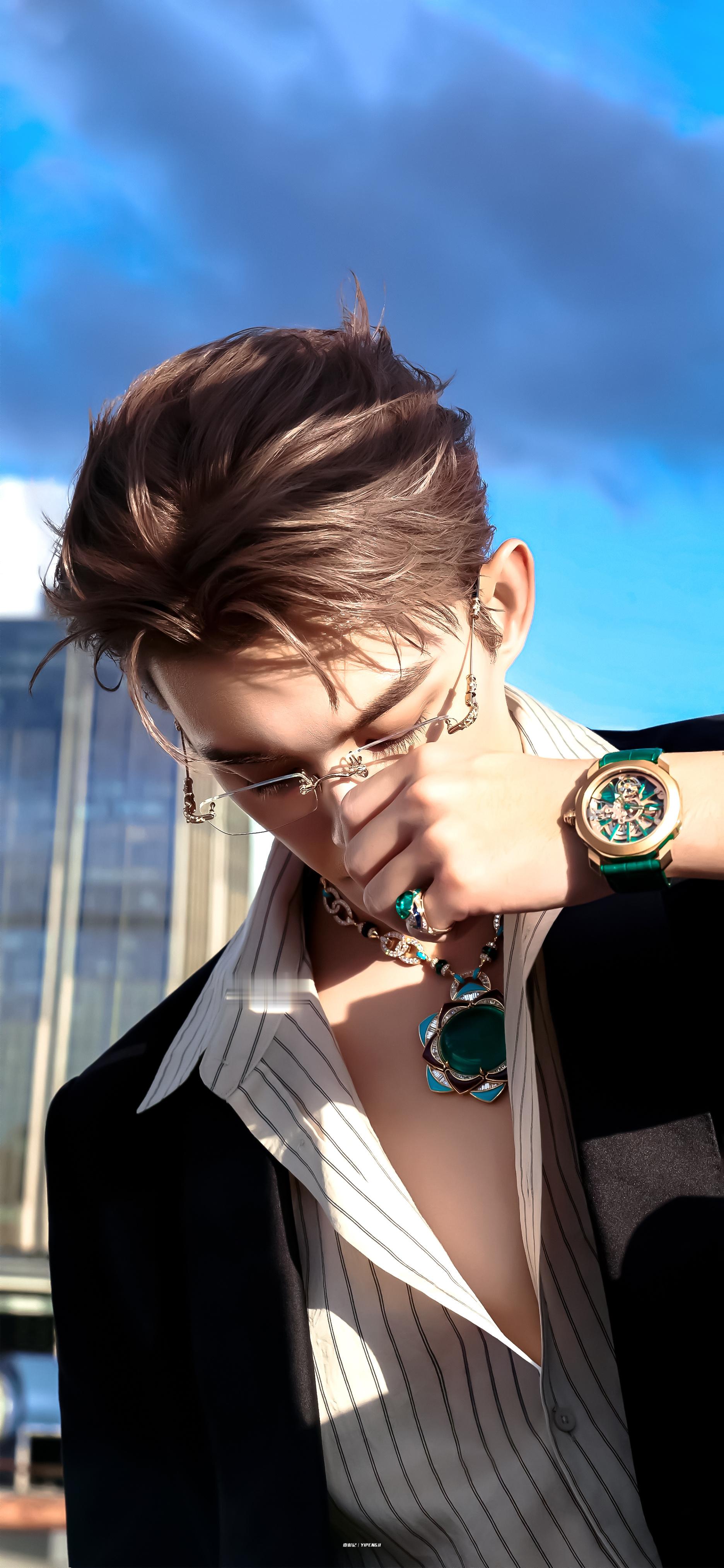 吴磊 · 𝙇𝙀𝙊 ​ ​​​
