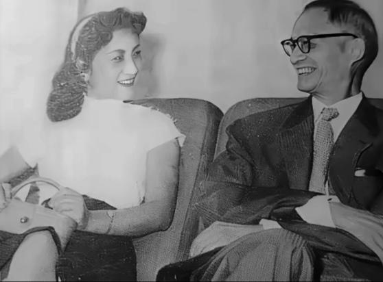 1961年，蒋梦麟刚丧偶，饭局碰上徐贤乐，瞬间被迷得五迷三道。

他拍胸脯：我身