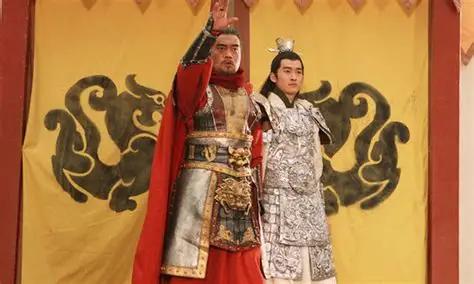 626年，李建成被李世民干掉一个月，旧部第一个翻脸的，就是燕王罗艺。罗艺不服李世