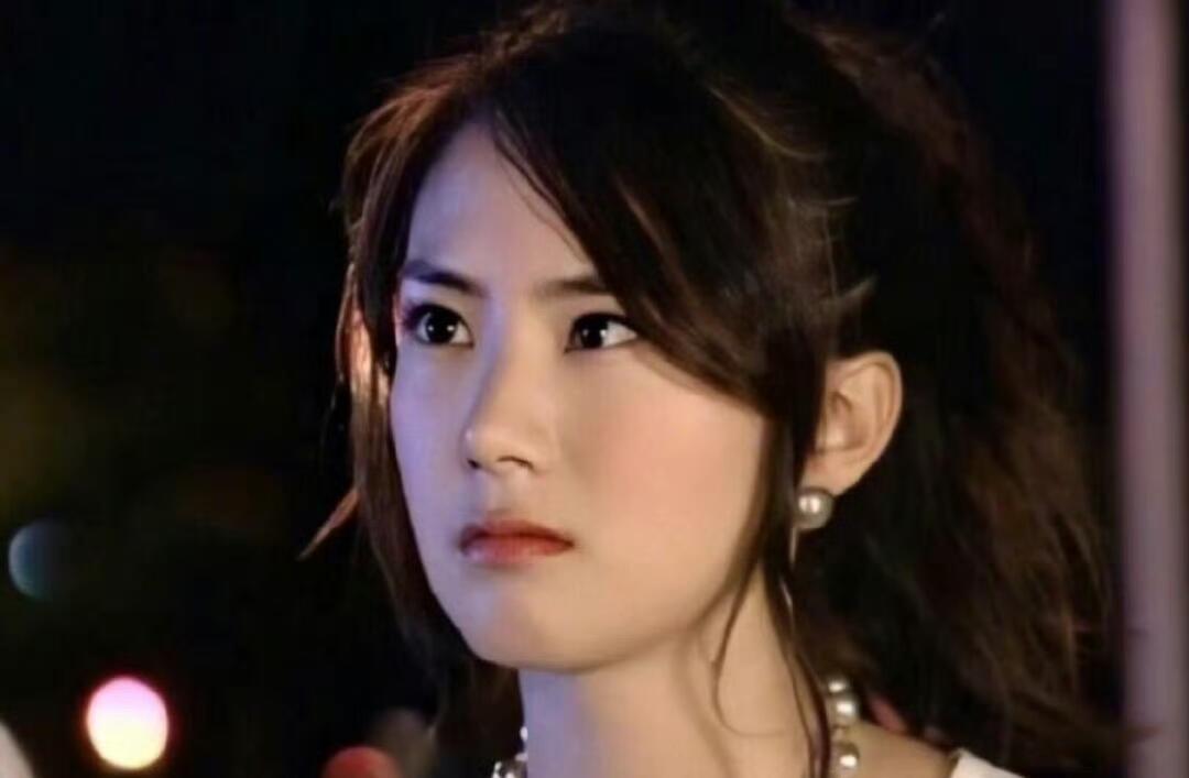 《放羊的星星》真的特别火啊，时间真的过得好快啊，已经是两个孩子的妈妈了，网友还有