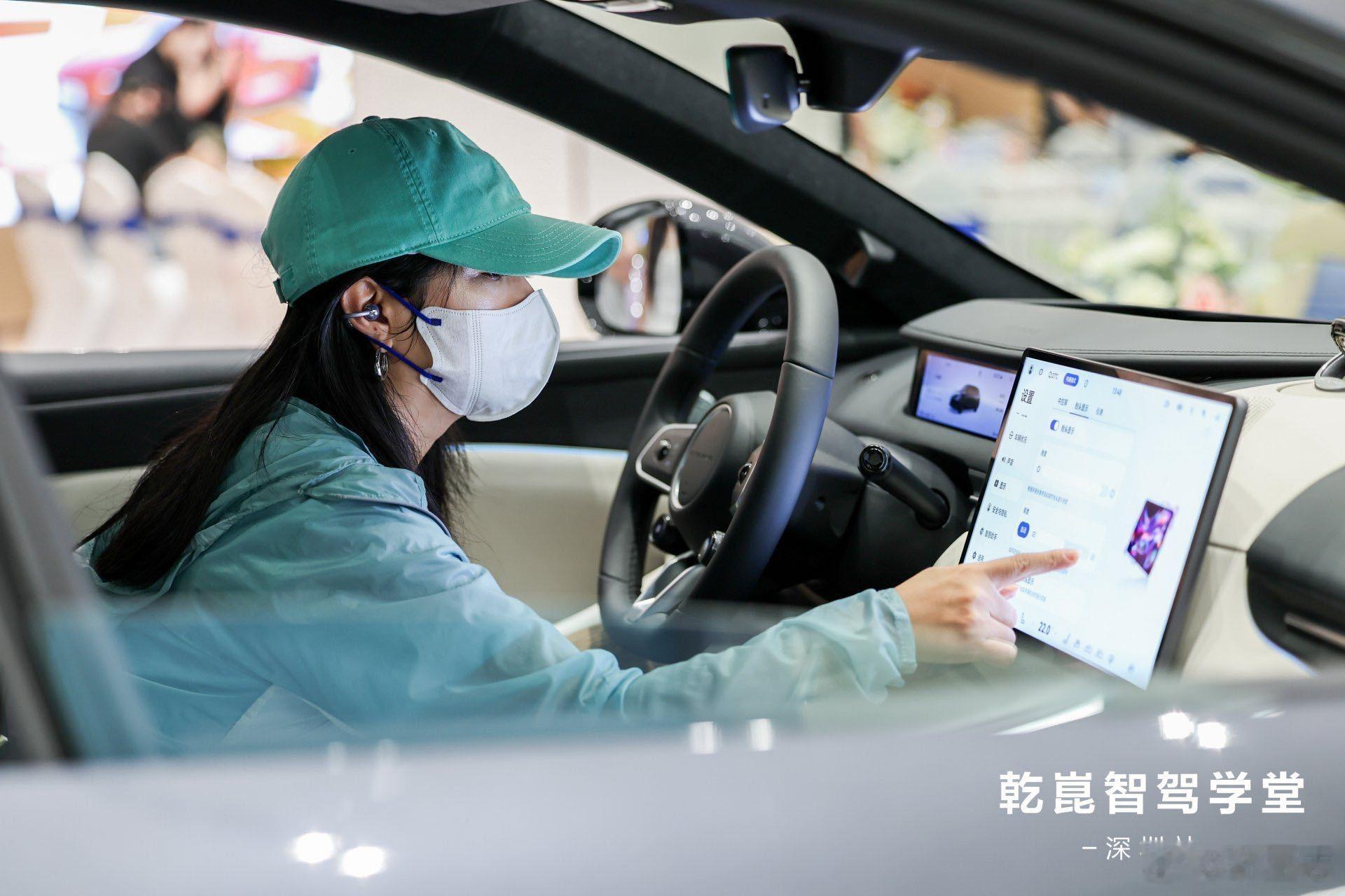 华为这个活动挺好的，线下讲解智驾系统，帮助更多人上手，认清边界，安全使用，即便不
