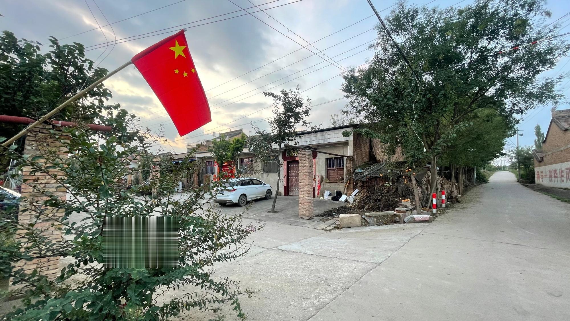 应中华书局之约，出一册“返乡与田园”主题的书，我将用文字写下曾经的童年，自己大学