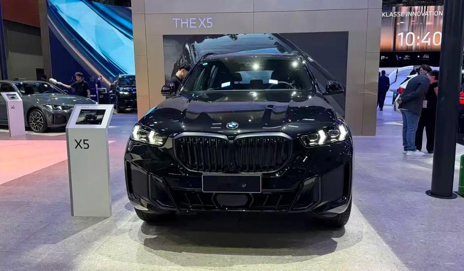 2026款宝马X5广州车展刚亮相就上市，指导价59.8-74.8万元
关键是售价