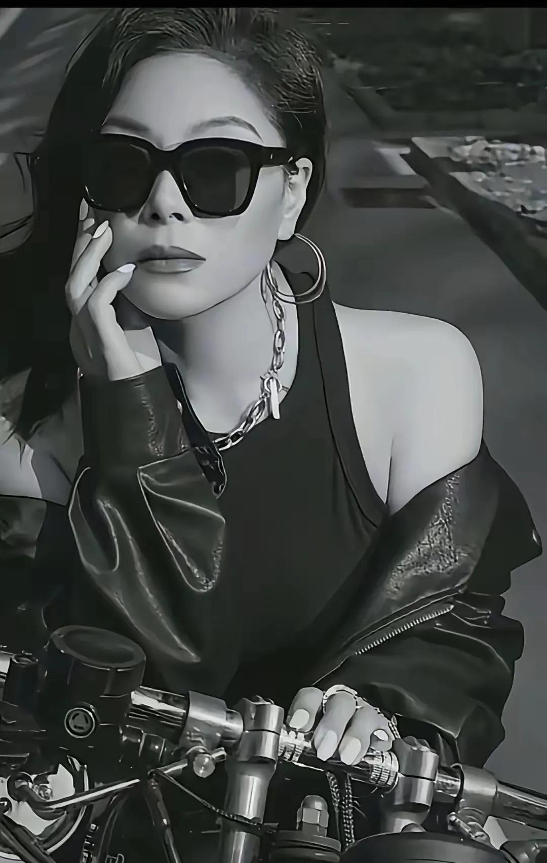 张雪一句"老板娘特别漂亮"，引得全网开始扒
当初张雪接受采访的时候，随口说了一句