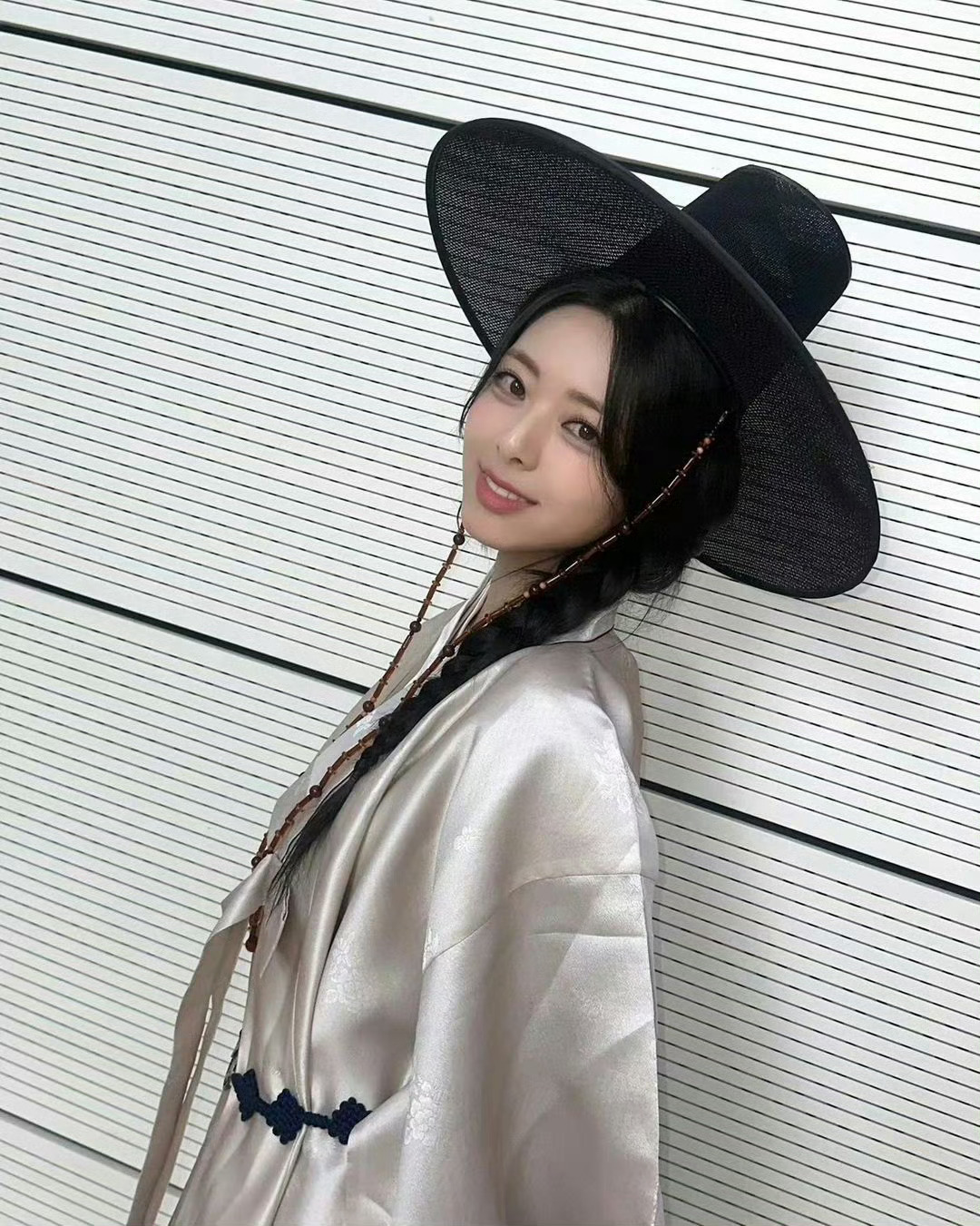 申有娜  🤍申有娜灵动笑颜 【娜年今日】240927G社生图合集✨网页链接23