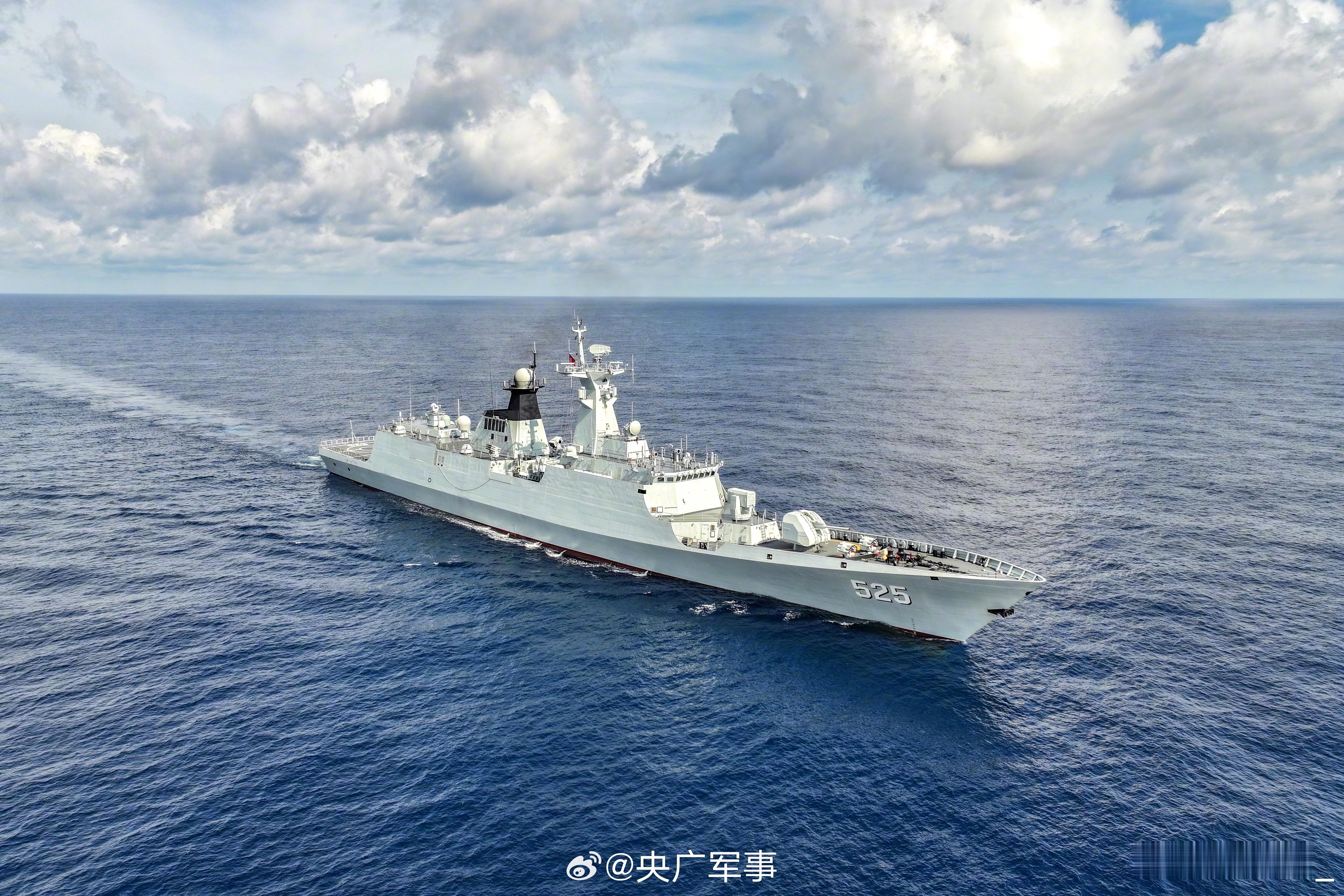 525马鞍山舰高清大图 